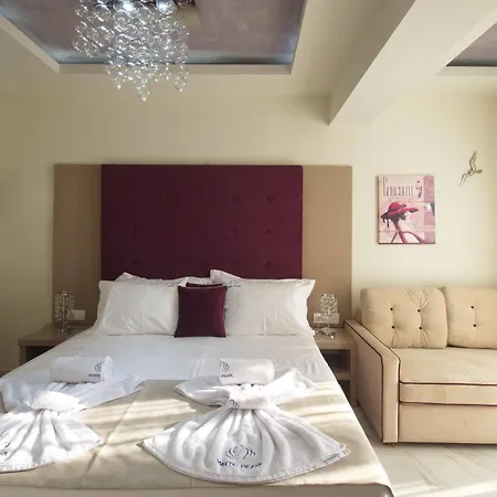 White Pearl Luxury 3*