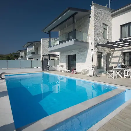 Hotel White Pearl Luxury Pefkochori